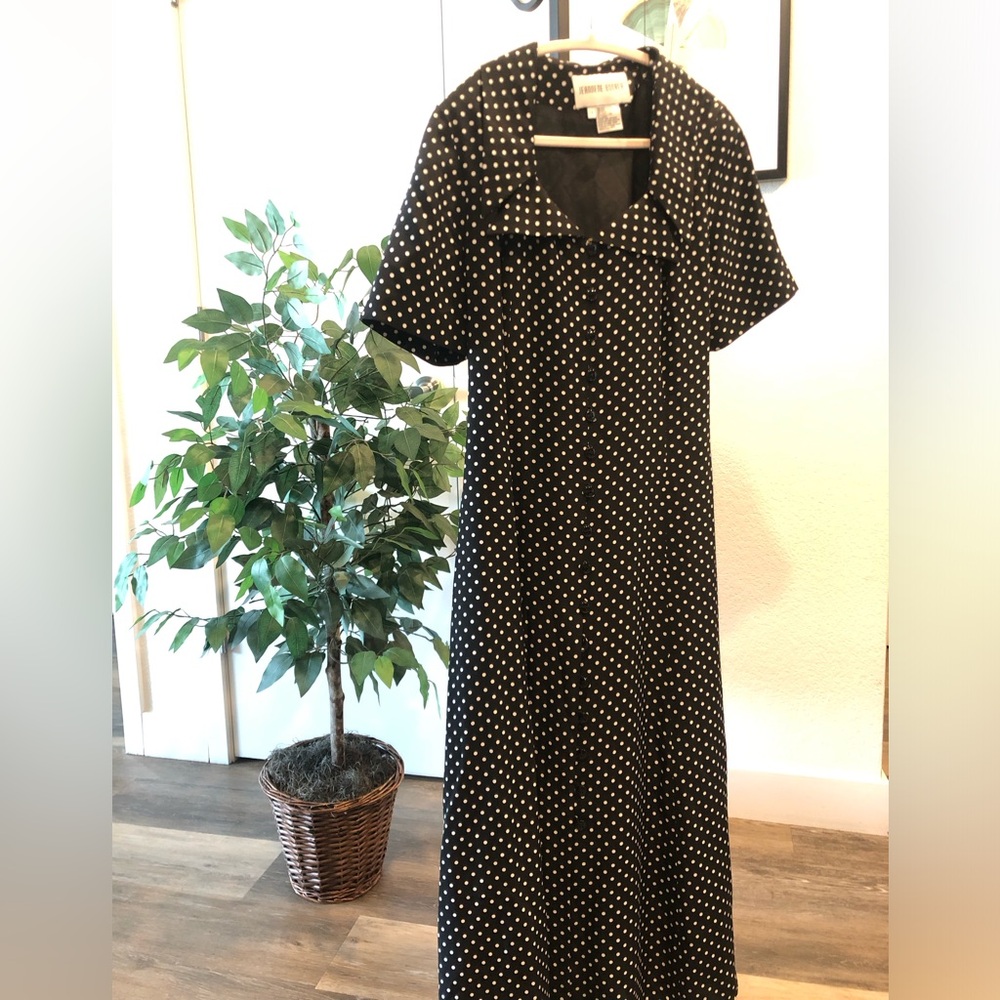 2 for $22 - Black and White Polka Dot Open Front Dress 👗